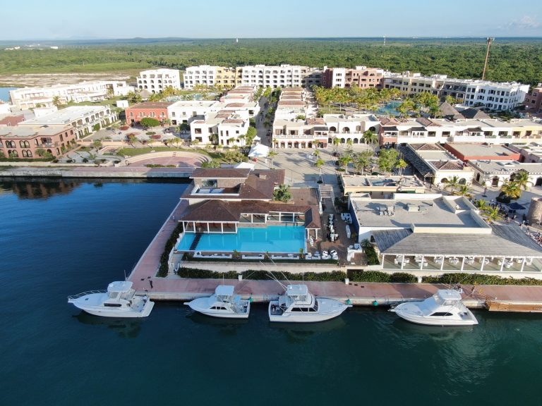 Marina y propiedades en Punta Cana